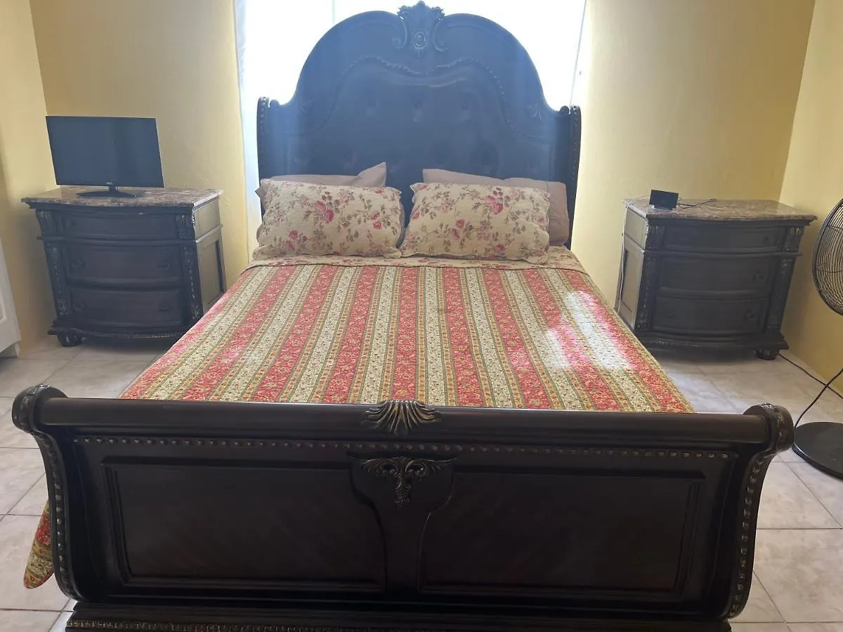 St Bess Comfort Style Black River